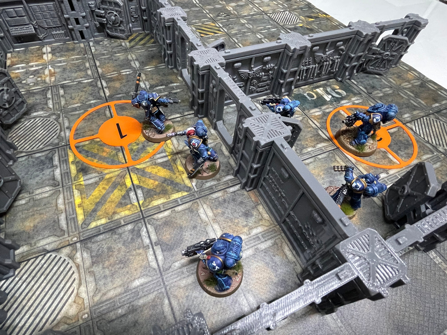 Escenografía "Entornos Cerrados" compatible con Kill Team Horcasombría / Gallowdark / ITD