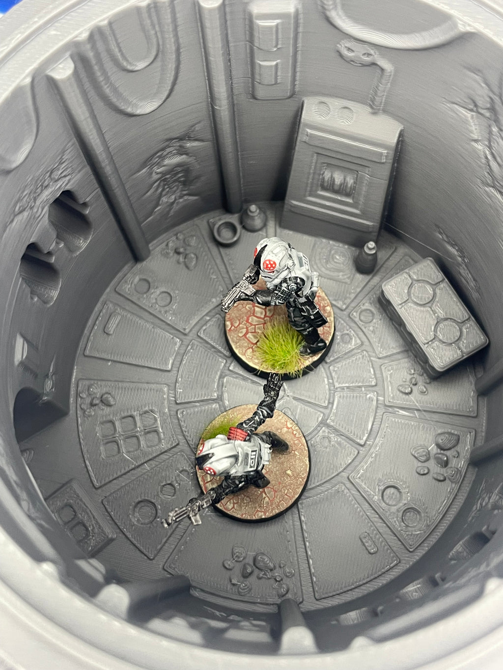 Szenerie „Geschlossene Umgebungen“, kompatibel mit Kill Team