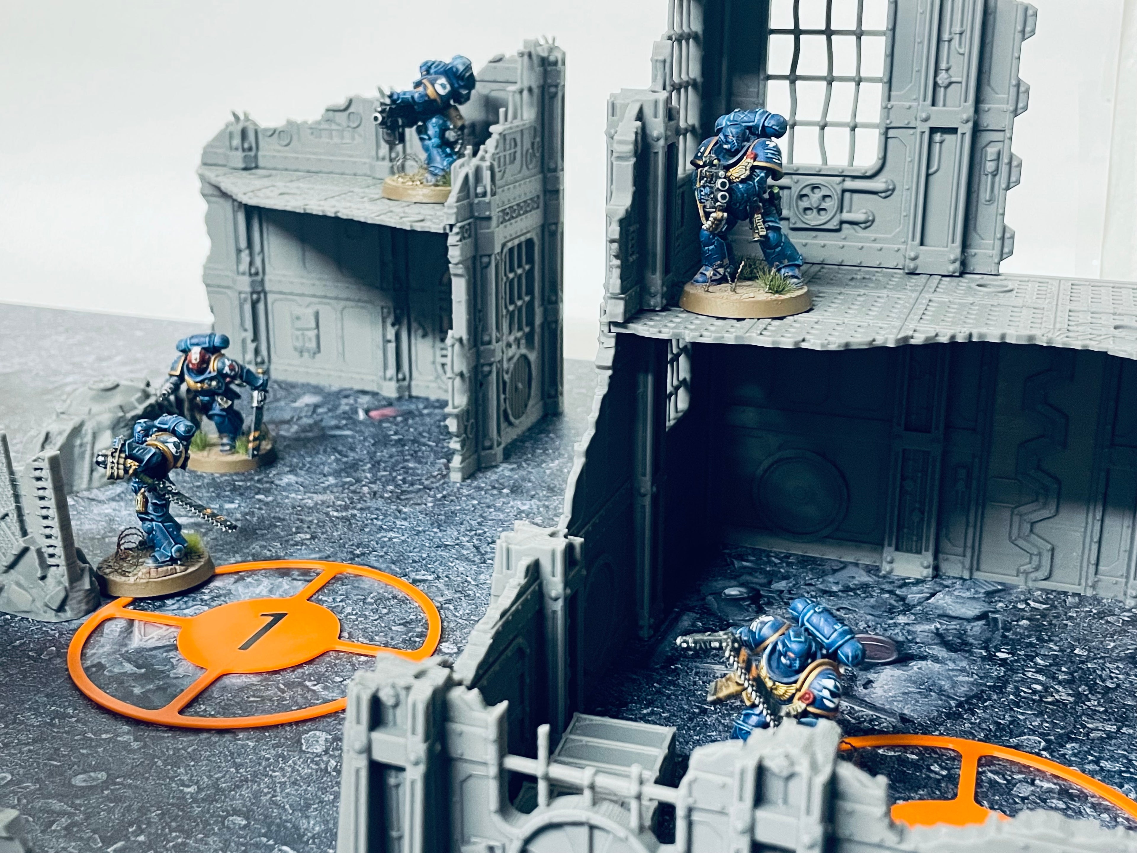 Ruinas Imperiales – Escenografía compatible con Kill Team