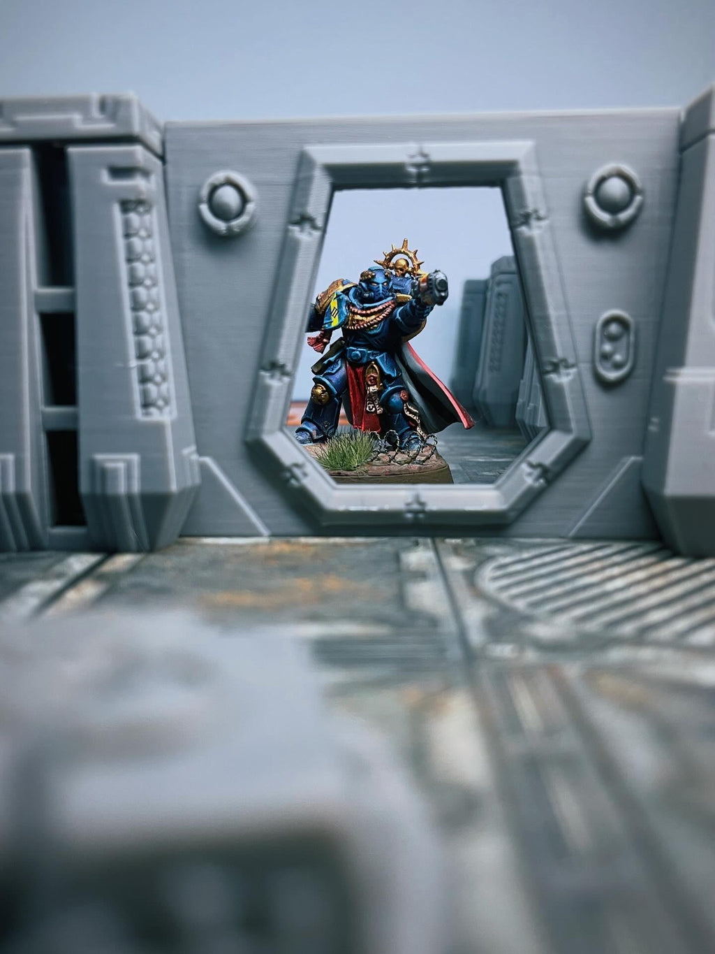 Entornos Cerrados Xenos – Escenografía compatible con Kill Team